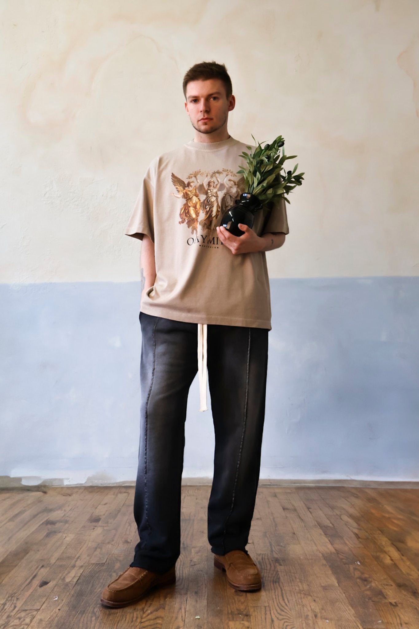 Distressed Pintuck Pant in Faded Black