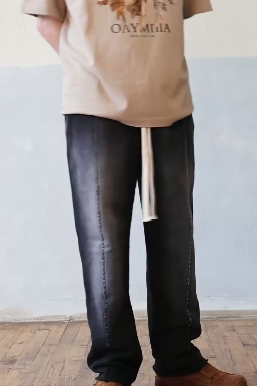 Distressed Pintuck Pant in Faded Black